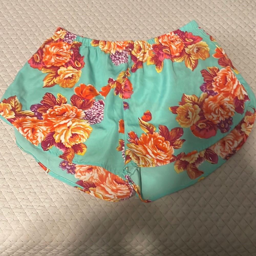 Women’s floral shorts